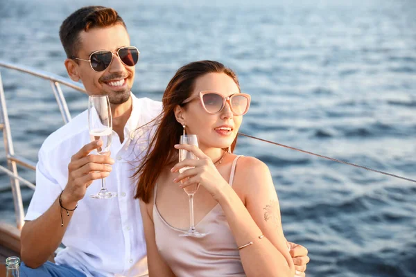Happy Young Couple Resting Yacht — Stock Photo, Image