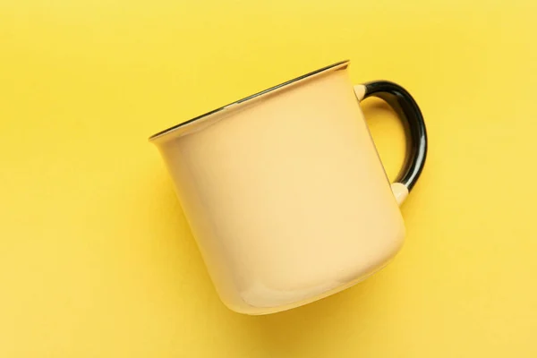 New Ceramic Cup Yellow Background — стоковое фото