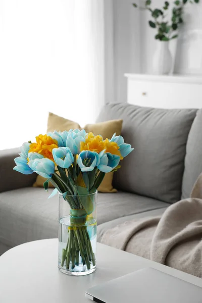 Vase Bouquet Beautiful Tulips Colors Ukrainian Flag Table Living Room — Stock Photo, Image