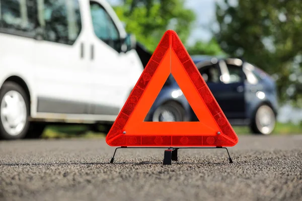 Emergency Triangle Stop Sign Broken Cars Road — Stock Photo, Image