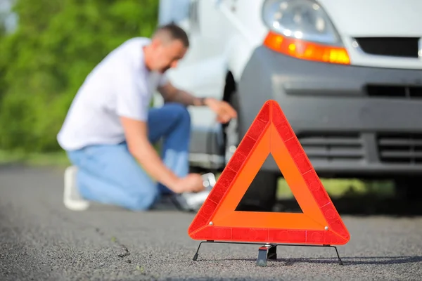 Emergency Triangle Stop Sign Man Broken Car Road — Stock Photo, Image