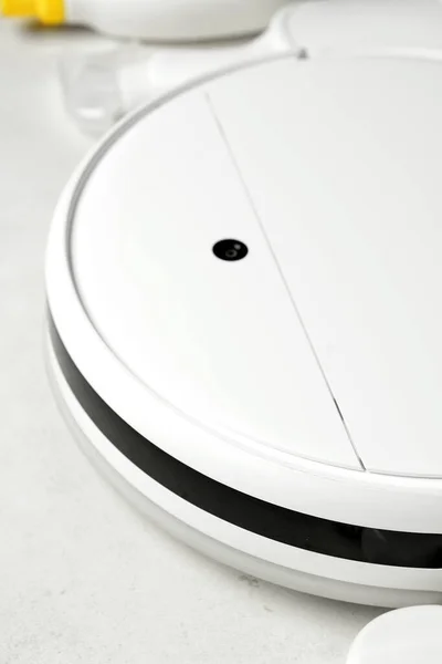 Robot Vacuum Cleaner Light Background Closeup — Stock Photo, Image