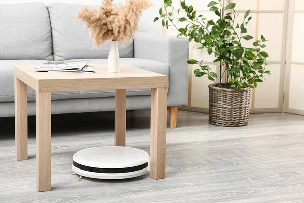 Modern Robot Vacuum Cleaner Wooden Table Living Room — Stok Foto