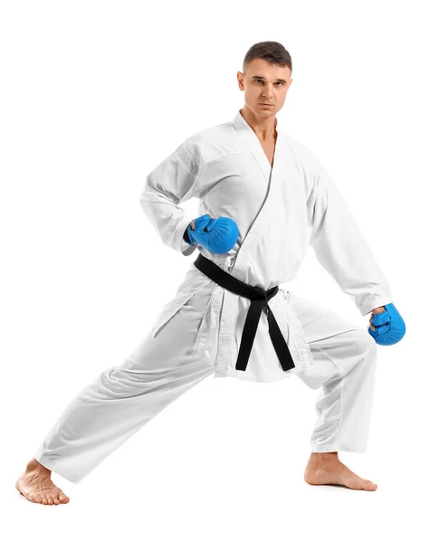 Mann Mit Schwarzem Gürtel Praktiziert Karate Auf Weißem Hintergrund — Stockfoto