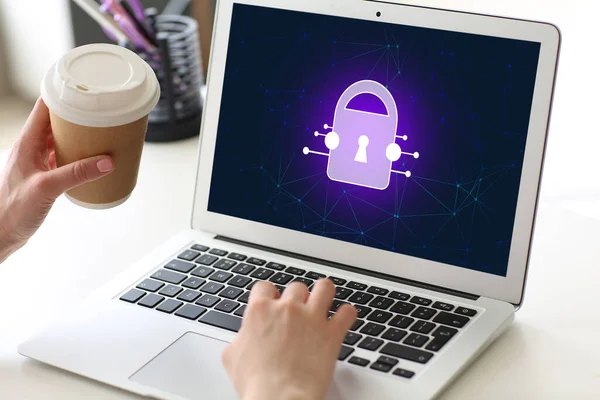 Young Woman Using Laptop Locked Screen Drinking Coffee Table — Stockfoto