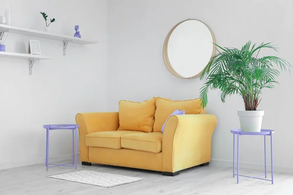 Interior Light Living Room Yellow Sofa Mirror Houseplant — Stock Photo, Image