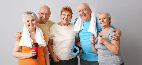 Portrait Sporty Elderly People Light Background — Stok fotoğraf