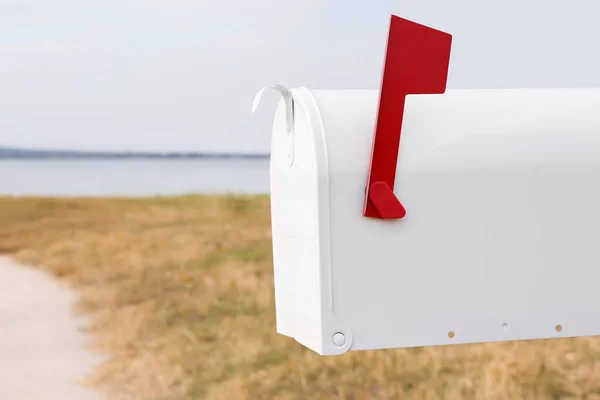 White Vintage Mailbox River — Stock Photo, Image