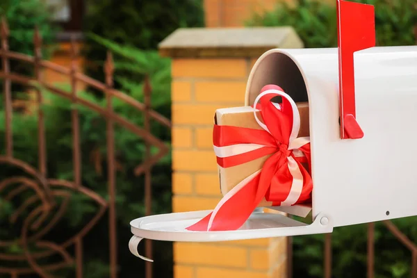Mailbox Beautiful Gift Outdoors — ストック写真