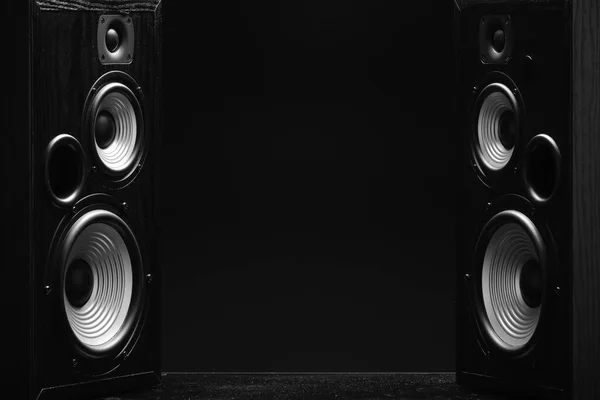 Modern Loudspeakers Dark Background — ストック写真