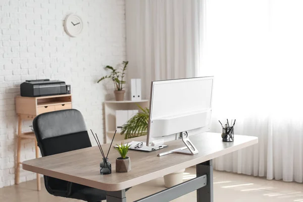 Comfortable Workplace Modern Computer Reed Diffuser Houseplant Light Room — 스톡 사진