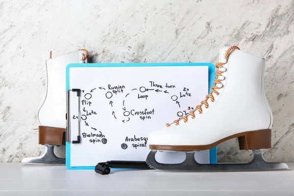 Presse Papiers Avec Schéma Dessiné Patinage Artistique Patins Glace Sur — Photo