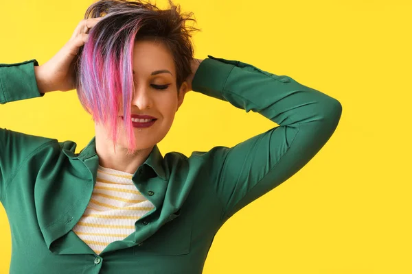Beautiful Woman Short Dyed Hair Yellow Background — Stockfoto