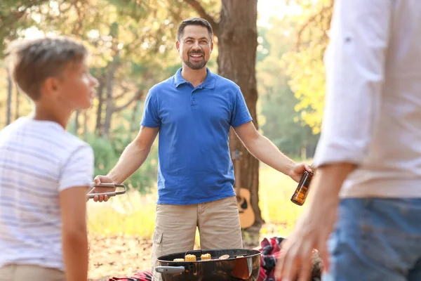Handsome Man Bottle Beer Cooking Food Grill Barbecue Party — Foto Stock