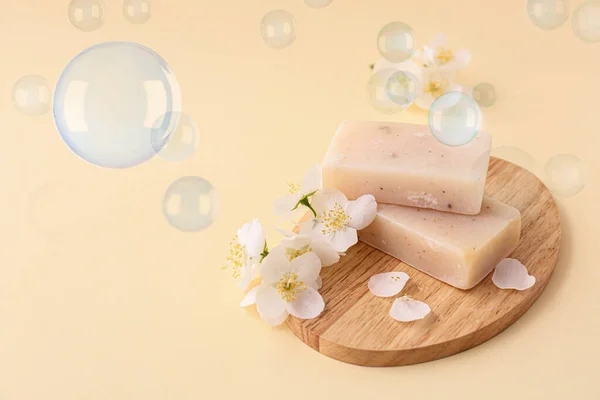 Board Soap Bars Flowers Light Color Background — Stock Photo, Image