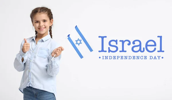 Mała Dziewczynka Flagą Tekstem Israel Independence Day Jasnym Tle — Zdjęcie stockowe