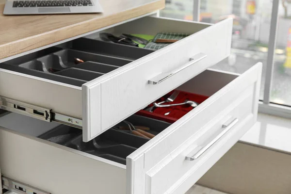 Open Drawers Cutlery Modern Kitchen — Zdjęcie stockowe