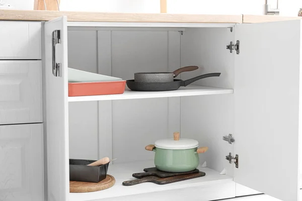 Open Counter Utensils Modern Kitchen — Stock Photo, Image