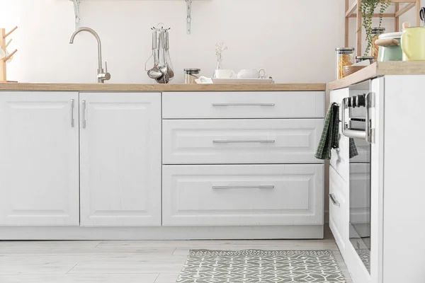 White Counters Drawers Modern Kitchen — Zdjęcie stockowe