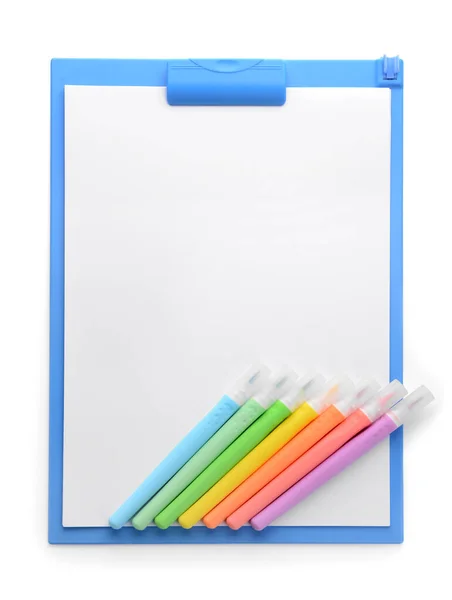 Felt Tip Pens Clipboard White Background — Zdjęcie stockowe