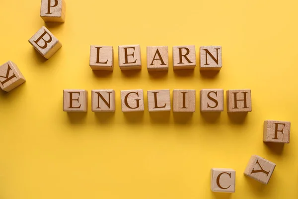 Text Learn English Made Cubes Orange Background — Φωτογραφία Αρχείου