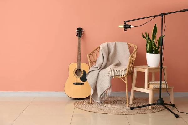 Stand Professional Microphone Guitar Chair Stepladder Stool Room Interior — Stock Photo, Image