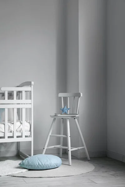 Comfortable Crib Chair White Wall Children Room — Stock Photo, Image