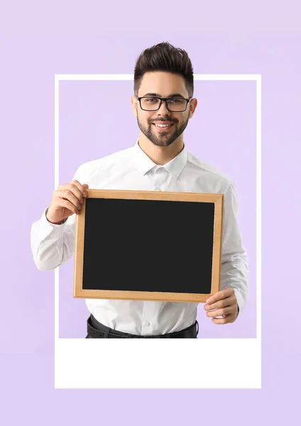 Male Teacher Chalkboard Looking Out Frame Lilac Background — Stock Photo, Image