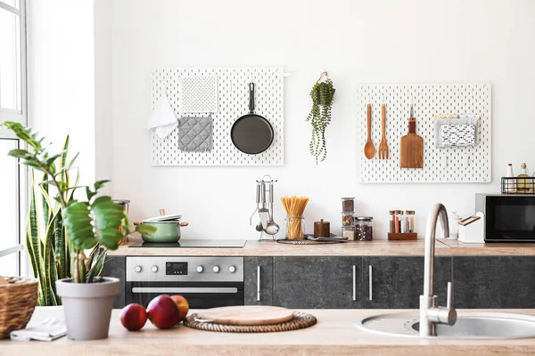 Interior Kitchen Modern Counters Pegboards Utensils — Foto de Stock