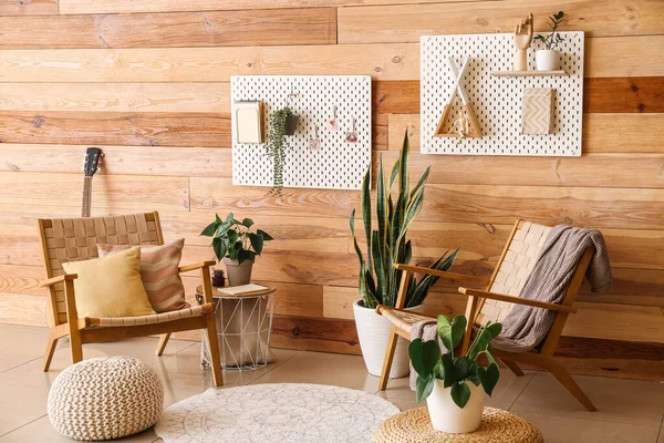 Interior Stylish Living Room Armchairs Pegboards Wooden Wall — 图库照片