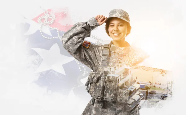 Collage Med Afroamerikansk Kvinnlig Soldat Och Usa Flagga Vit Bakgrund — Stockfoto