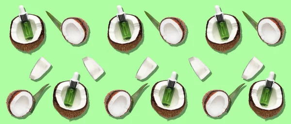 Naturkosmetik Mit Kokosnuss Und Aloe Vera Auf Grünem Hintergrund Muster — Stockfoto