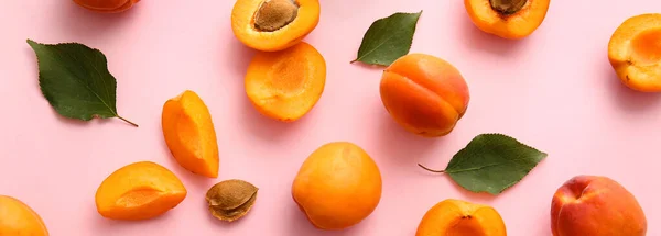Tasty Ripe Apricots Pink Background Top View — Stock Photo, Image