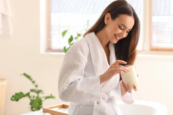 Young Woman Jar Coconut Oil Bathroom — Stock Photo, Image