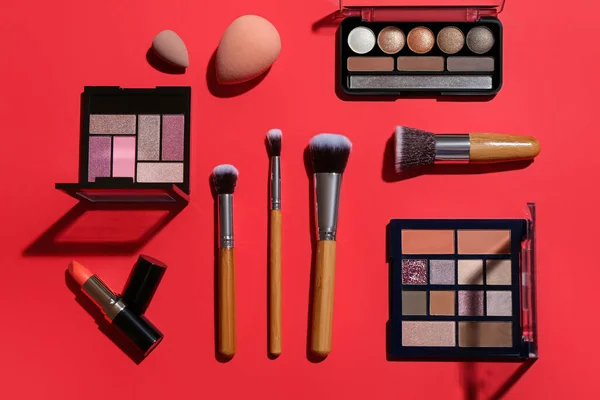 Makeup Brushes Decorative Cosmetics Red Background — Stock Photo, Image