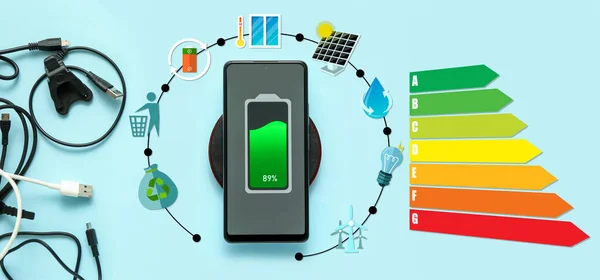 Moderne Mobiele Telefoon Draadloze Oplader Pad Blauwe Achtergrond Begrip Energie — Stockfoto