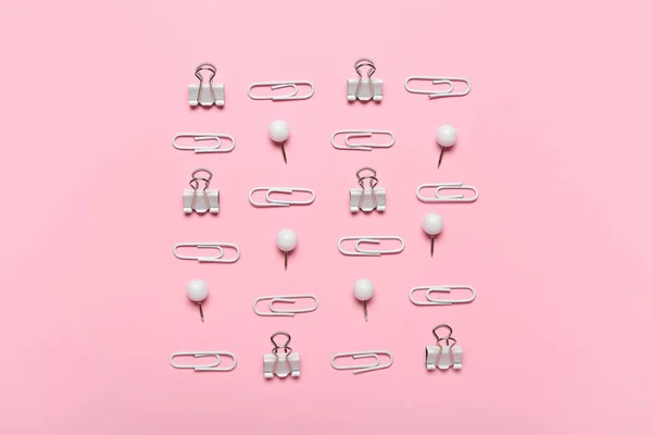 Different White Paper Clips Pink Background — Stock Photo, Image