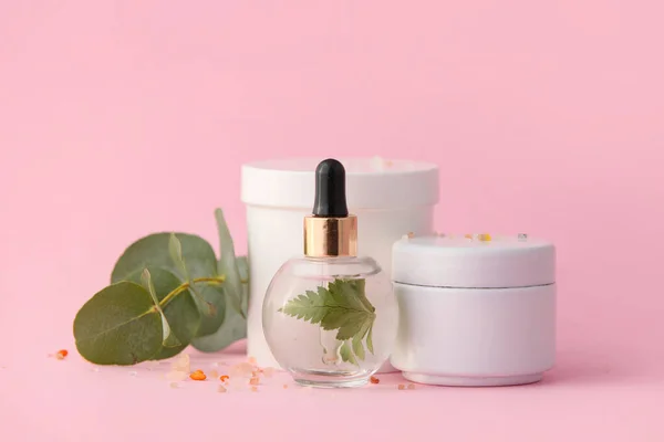 Bottle Natural Serum Jars Cosmetic Eucalyptus Pink Background — Stock Photo, Image