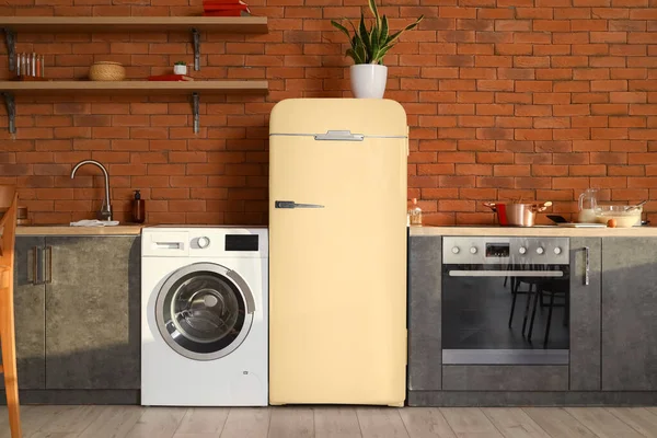 Interior Stylish Kitchen Washing Machine Retro Fridge — Stock Photo, Image