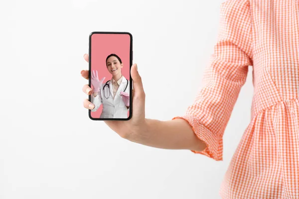 Γυναίκα Κρατώντας Smartphone Γιατρό Στην Οθόνη Φόντο Φως Έννοια Της — Φωτογραφία Αρχείου