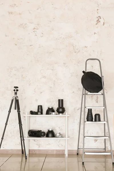 Lighting Equipment Ladder Tripod Modern Photo Studio — Stock Photo, Image