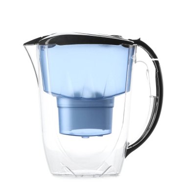 Beyaz arkaplanda mavi su filtresi