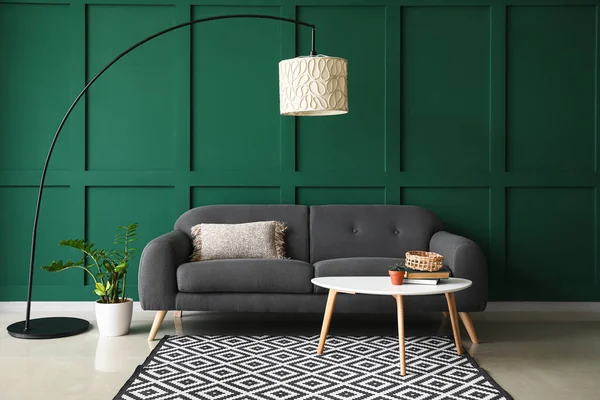 Comfortable Sofa Table Modern Lamp Green Wall — Stock Photo, Image