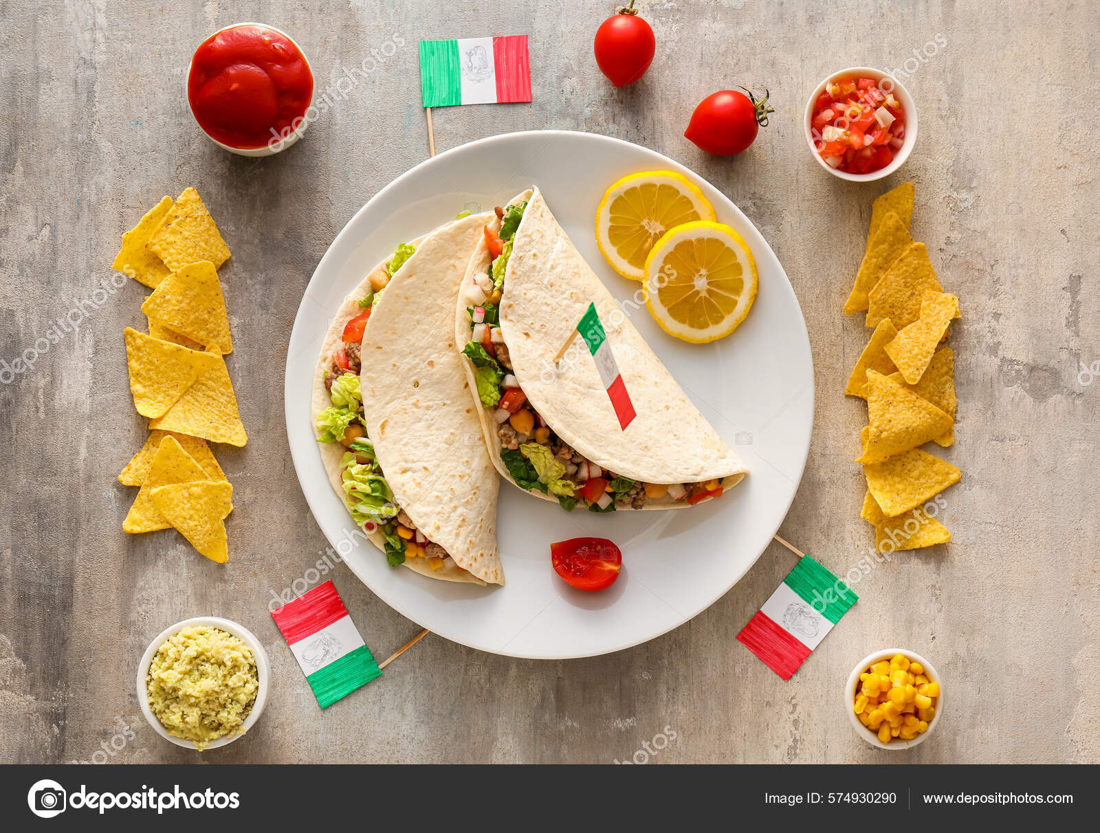 Composición Con Tacos Banderas Tradicionales Mexicanas Sobre Fondo