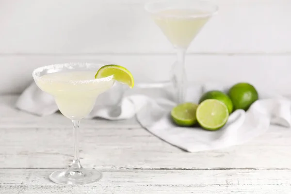 Glass Tasty Margarita Cocktail Light Wooden Table Closeup — Stock Photo, Image