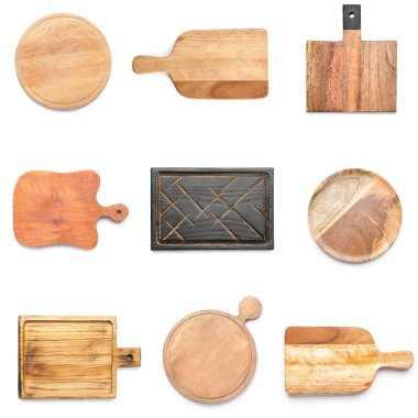 Beyaz arkaplanda farklı tahta setler, üst görünüm