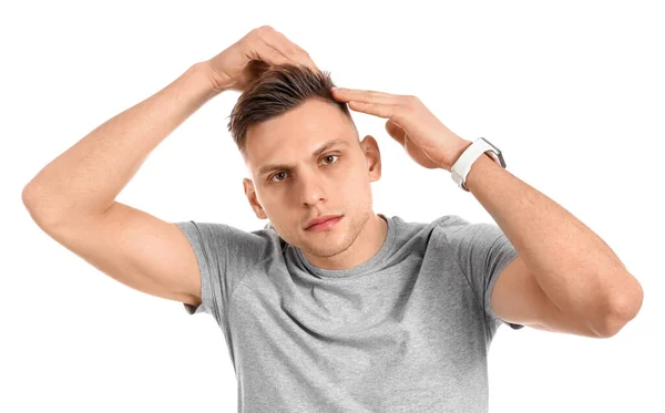 白い背景の脱毛の問題を持つ若者 — ストック写真