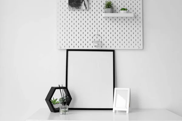 Blank Frames Reed Diffuser Planter Table Light Wall — Stock Photo, Image