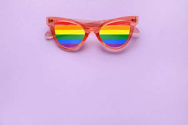 Stylowe Tęczowe Okulary Przeciwsłoneczne Tle Koloru Miejscem Tekst Pojęcie Lgbt — Zdjęcie stockowe