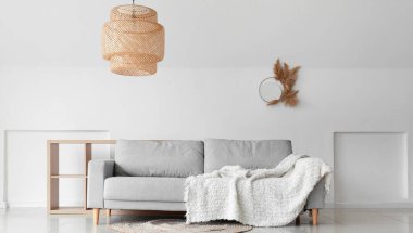 Ekoseli modern kanepe.